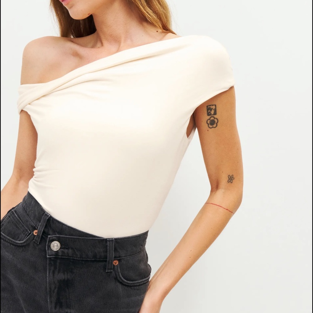 Reformation Cello top ivory